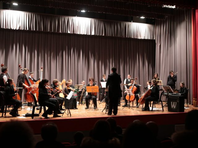 Ritorna sul palco la Musicoterapia Orchestrale di Euphonia con “Natale, la magia dell’attesa”